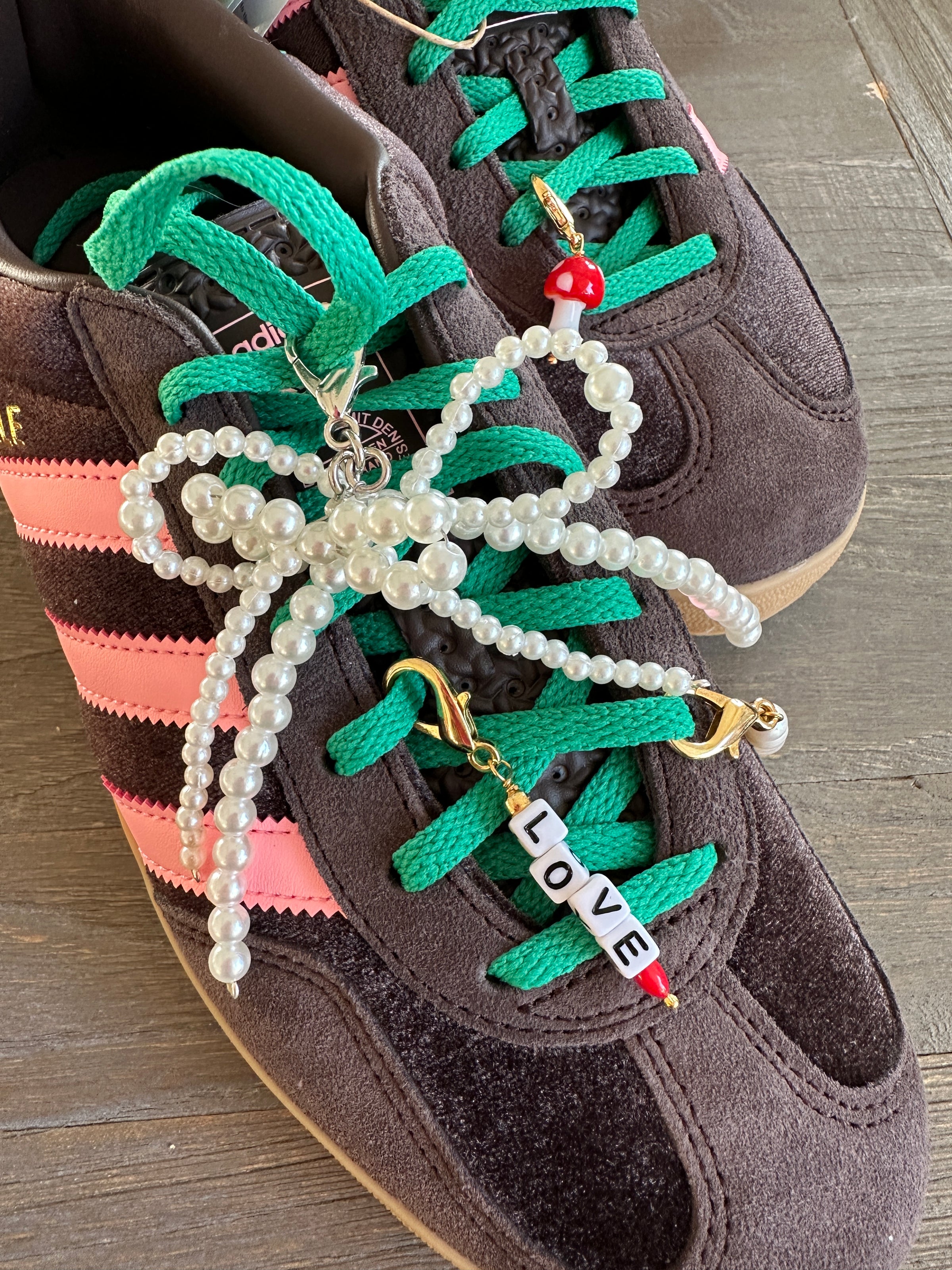 Shoe Charm Pearl Bow